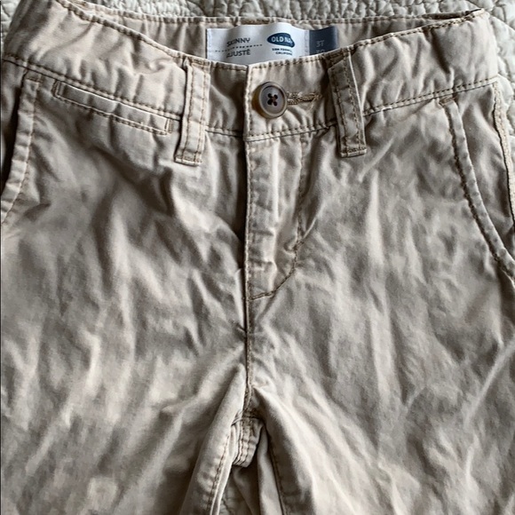 Old navy khakis 3T boys dress pants - Picture 4 of 6